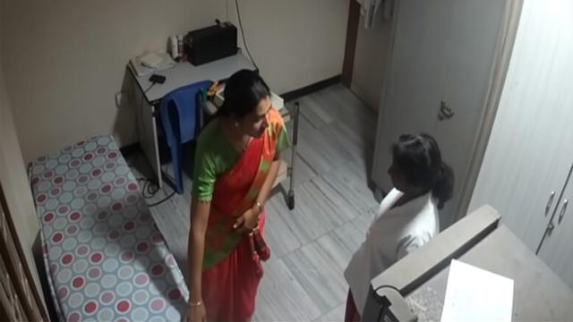 Aunty’s Nurse Apply Cream & Message On Clinic – Mms Xyz Sex